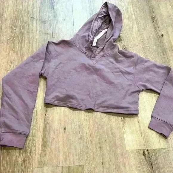 Lululemon purple/ lavender cropped hoodie - Picture 1 of 4